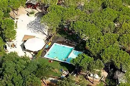 منتزه العطل Villaggio Calapineta سينيسكولا