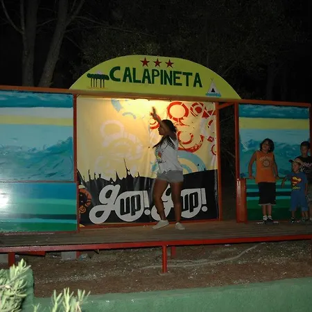 Holiday park Villaggio Calapineta 3*